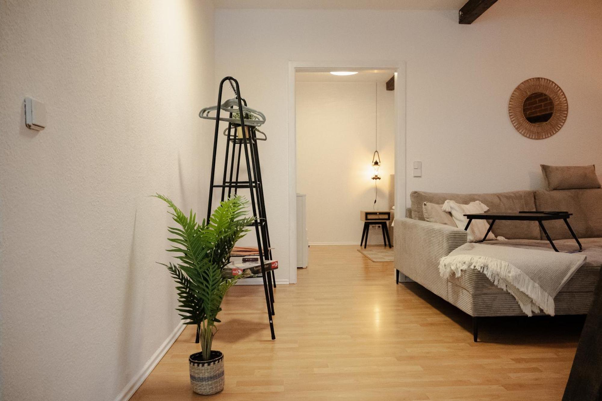 Jasta Homes Altstadt, Zentral, Ueberdachter Parkplatz, Netflix, Vollausstattung, Loft, Modern Und Komfort Hamelín Exterior foto